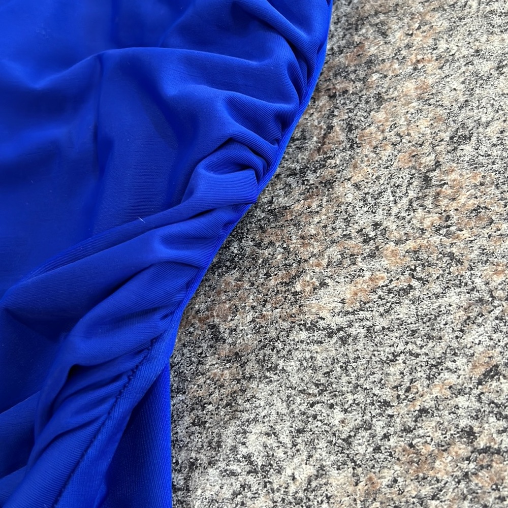 Miraclesuit size 4* - Picture 3 of 9